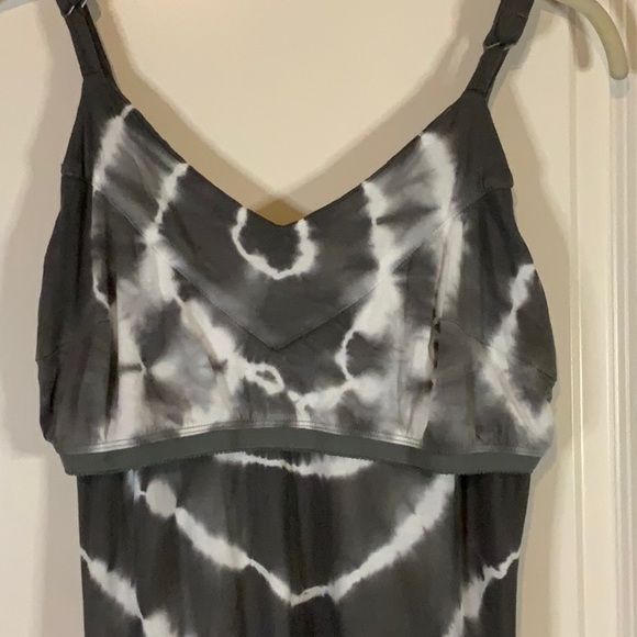 Tie-dye Maxi Dress w/ beading & builtin shelf bra - Picture 6 of 6